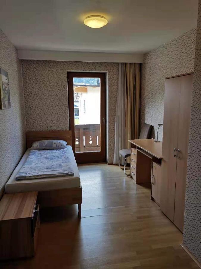 Wei Wei'S Hostel Ehenbichl 外观 照片